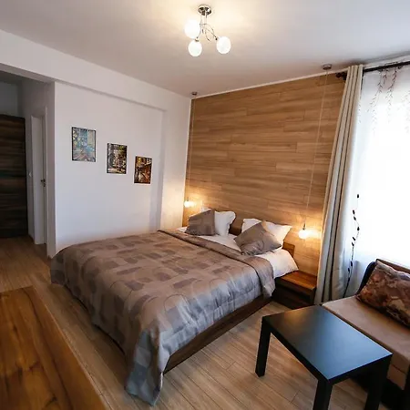 Twin House Gæstehus 3*