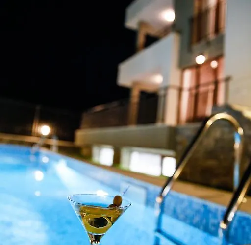 Pensionat Twin House 3*